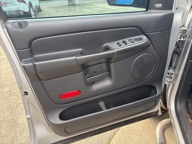 2004 Dodge Ram 2500 SLT