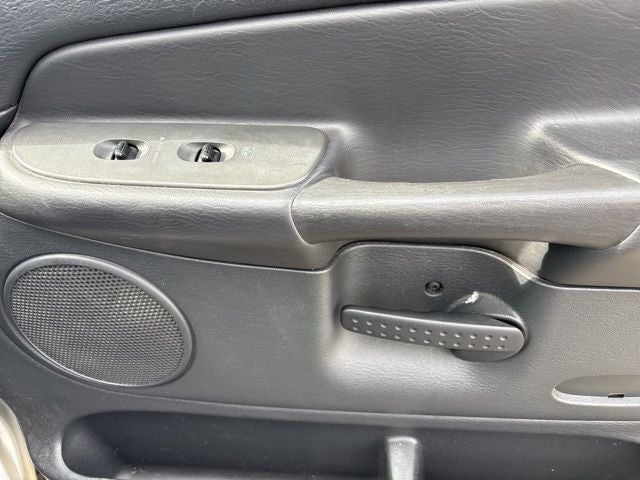 2004 Dodge Ram 2500 SLT