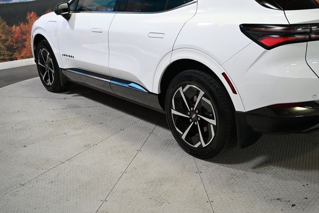 2024 Chevrolet Equinox EV LT
