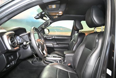 2022 Toyota Tacoma Limited V6