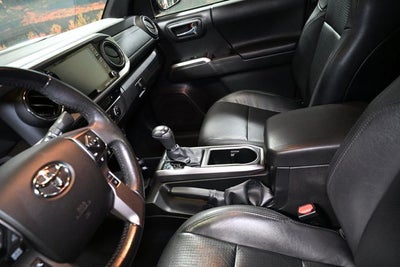 2022 Toyota Tacoma Limited V6