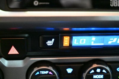 2022 Toyota Tacoma Limited V6
