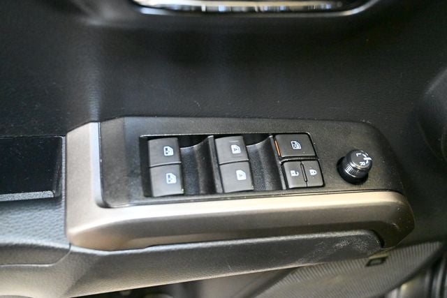 2022 Toyota Tacoma Limited V6