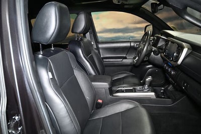 2022 Toyota Tacoma Limited V6