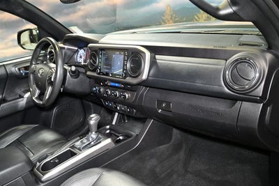 2022 Toyota Tacoma Limited V6
