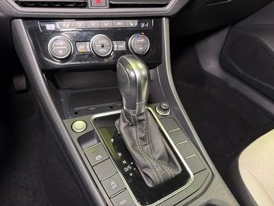 2019 Volkswagen Jetta R-Line