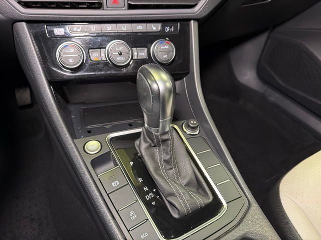 2019 Volkswagen Jetta R-Line
