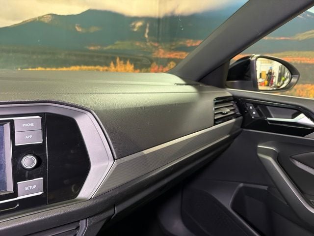 2019 Volkswagen Jetta R-Line