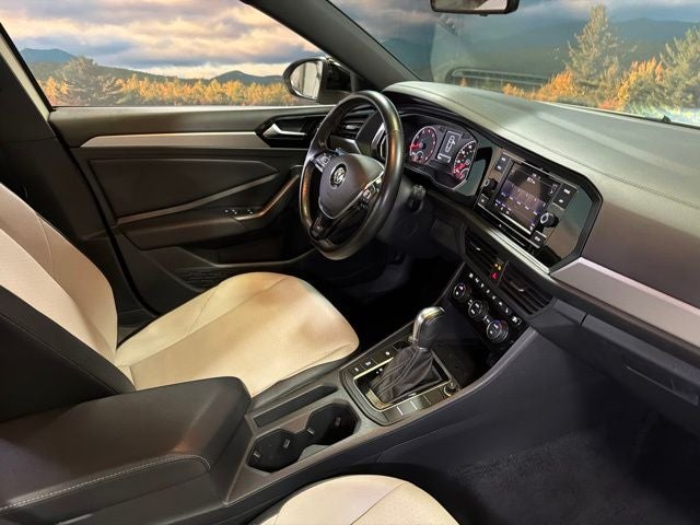 2019 Volkswagen Jetta R-Line