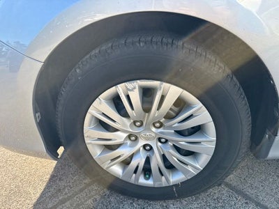 2013 Toyota Camry Hybrid LE