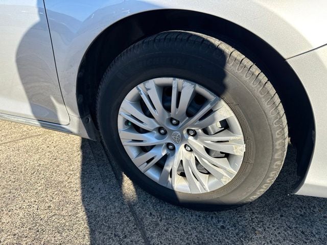 2013 Toyota Camry Hybrid LE
