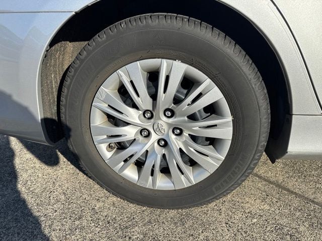 2013 Toyota Camry Hybrid LE