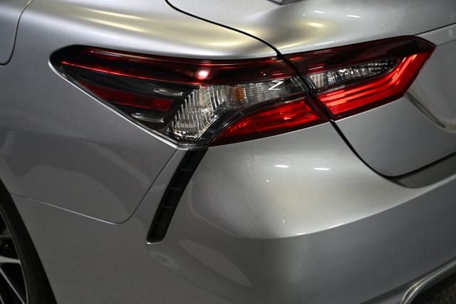 2023 Toyota Camry Hybrid SE