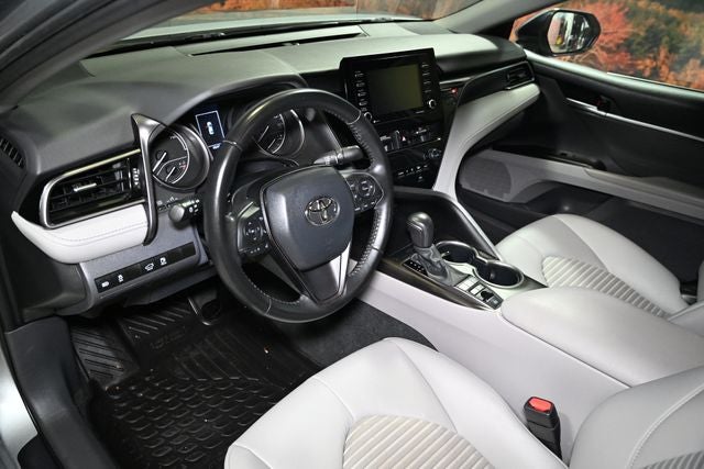 2023 Toyota Camry Hybrid SE