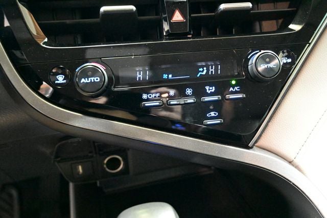 2023 Toyota Camry Hybrid SE