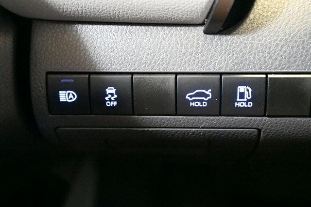 2023 Toyota Camry Hybrid SE