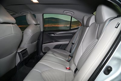 2023 Toyota Camry Hybrid SE