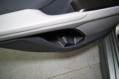 2023 Toyota Camry Hybrid SE
