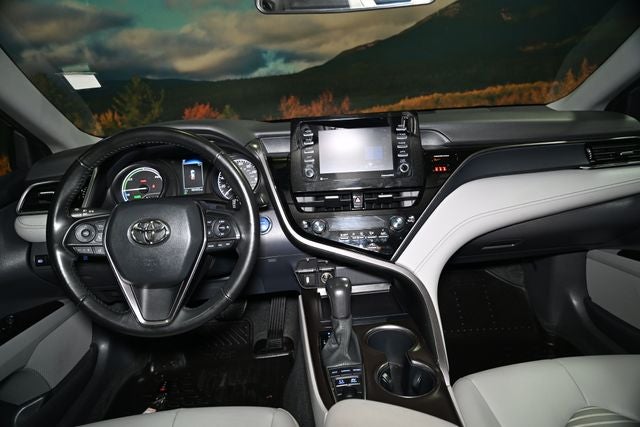 2023 Toyota Camry Hybrid SE