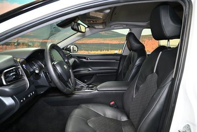 2024 Toyota Camry Hybrid XSE