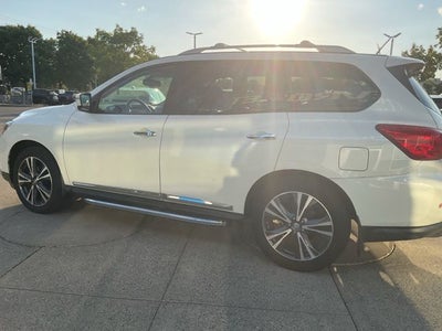 2018 Nissan Pathfinder Platinum
