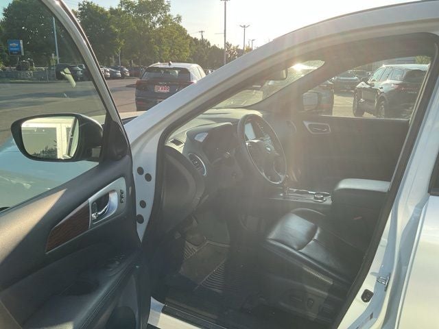 2018 Nissan Pathfinder Platinum
