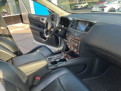 2018 Nissan Pathfinder Platinum