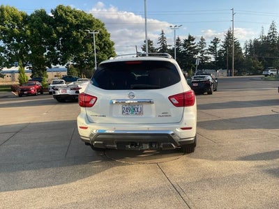 2018 Nissan Pathfinder Platinum