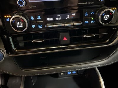 2022 Toyota Highlander Hybrid XLE