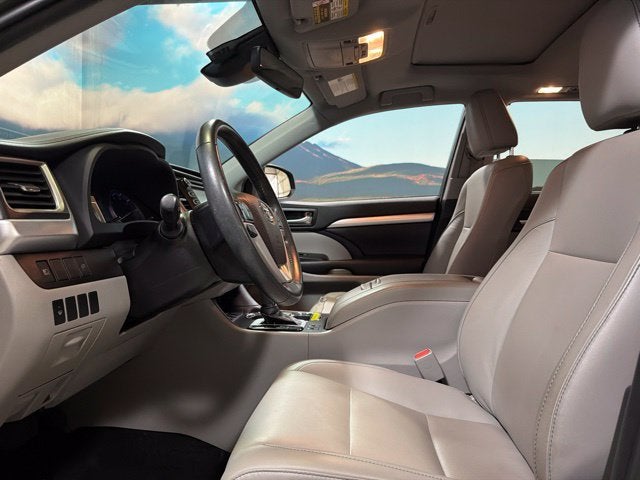 2019 Toyota Highlander Hybrid XLE