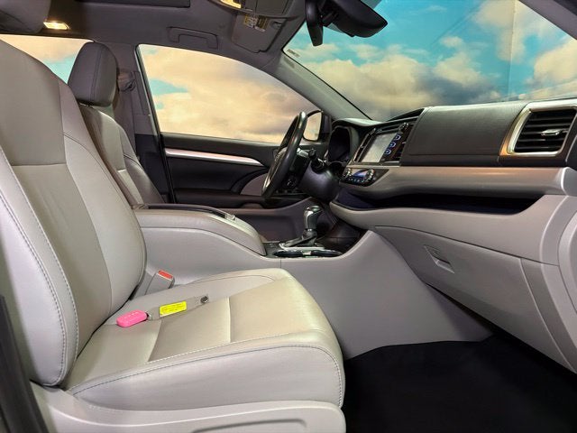 2019 Toyota Highlander Hybrid XLE