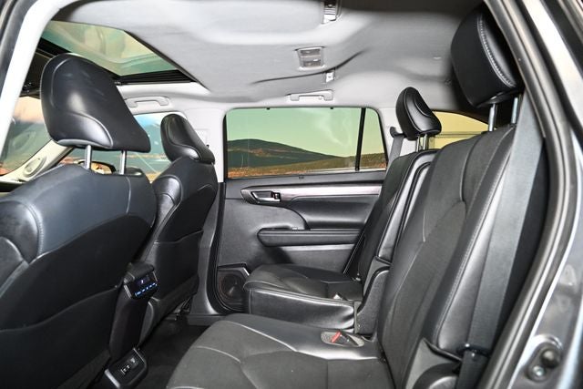 2021 Toyota Highlander Hybrid Limited