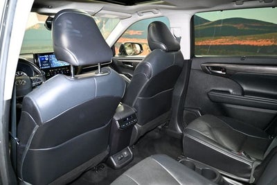 2021 Toyota Highlander Hybrid Limited