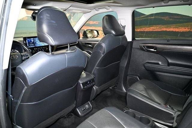 2021 Toyota Highlander Hybrid Limited