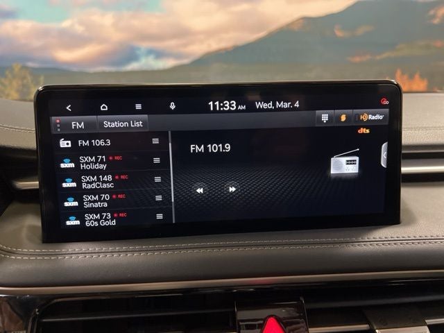 2025 Genesis G70 2.5T