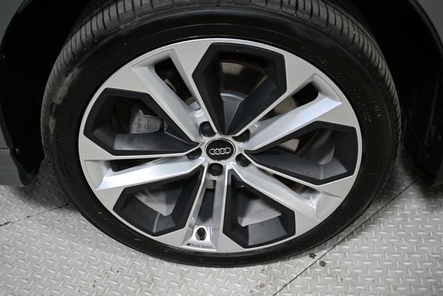 2019 Audi Q3 2.0T Premium Plus S line quattro