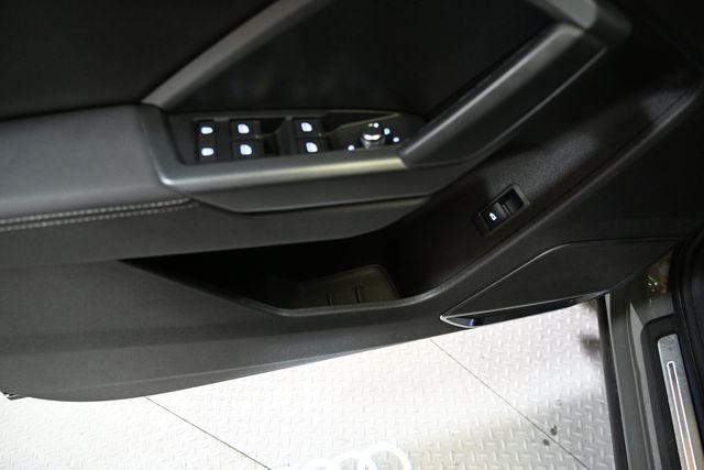 2019 Audi Q3 2.0T Premium Plus S line quattro
