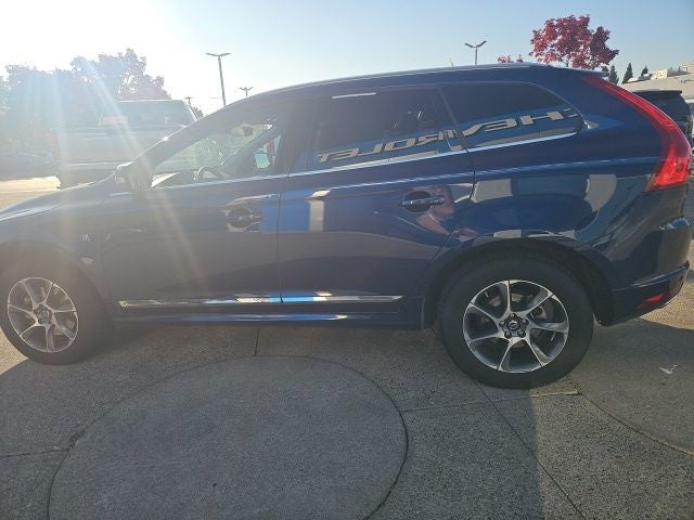 2015 Volvo XC60 T6 Platinum