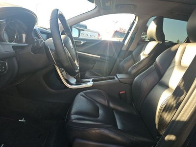 2015 Volvo XC60 T6 Platinum