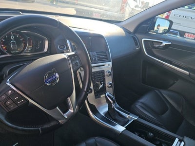 2015 Volvo XC60 T6 Platinum