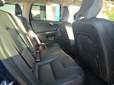 2015 Volvo XC60 T6 Platinum