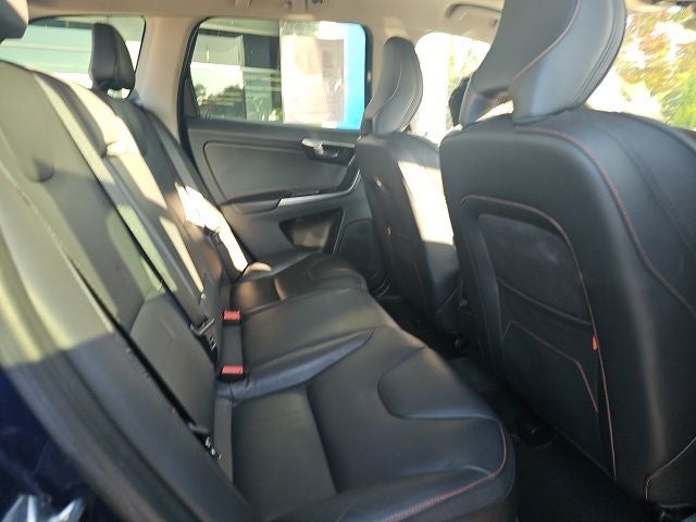 2015 Volvo XC60 T6 Platinum