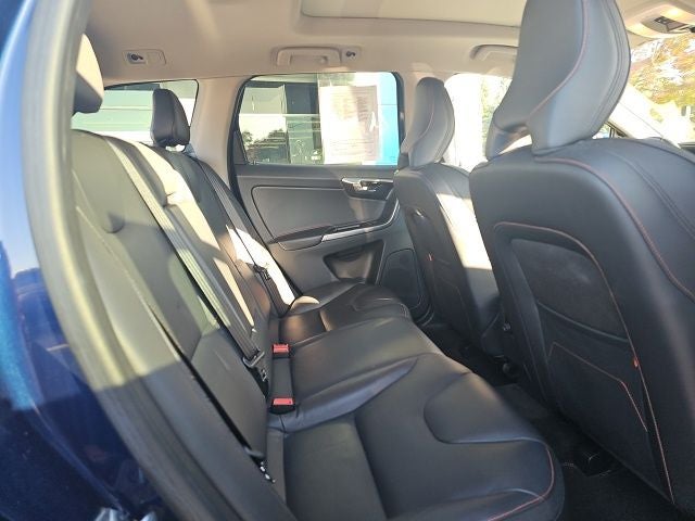 2015 Volvo XC60 T6 Platinum