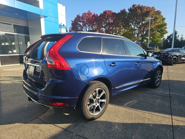 2015 Volvo XC60 T6 Platinum