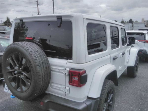 2024 Jeep Wrangler Sahara 4xe