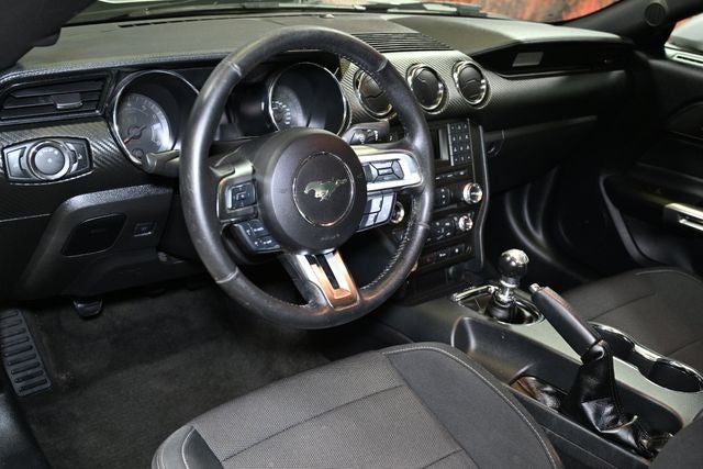 2017 Ford Mustang V6