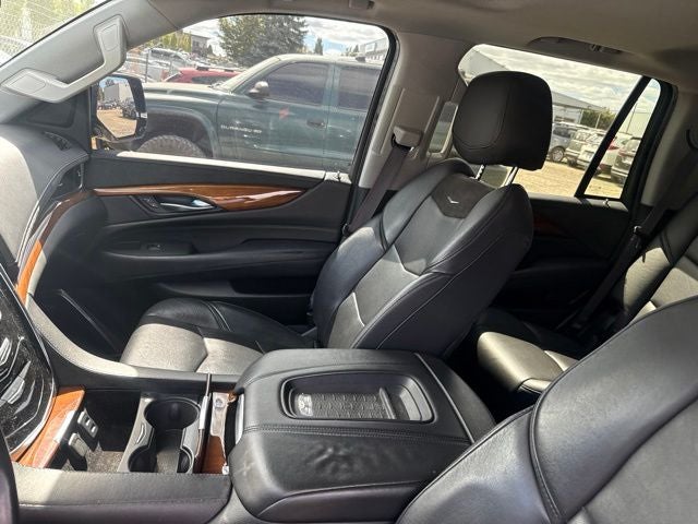 2017 Cadillac Escalade Luxury