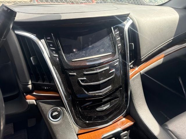 2017 Cadillac Escalade Luxury