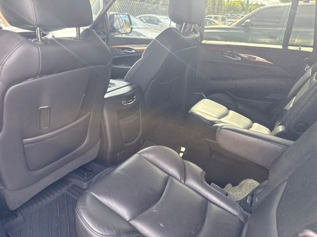 2017 Cadillac Escalade Luxury
