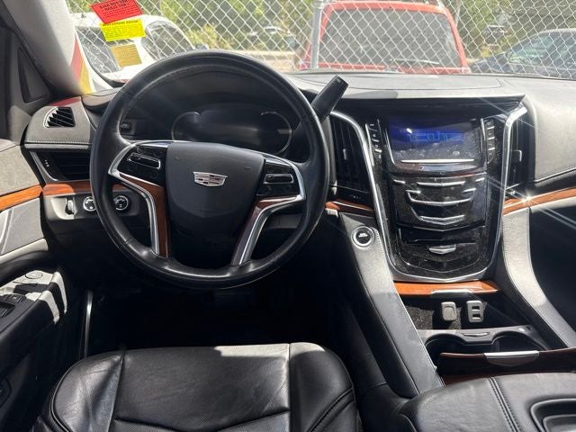 2017 Cadillac Escalade Luxury
